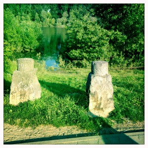Hochwasser auf dem Biedensand in Lampertheim. Aufgenommen mit der Hipstamatic am 07.06.2013
