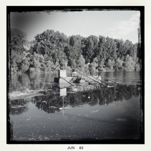 Hochwasser auf dem Biedensand in Lampertheim. Aufgenommen mit der Hipstamatic am 07.06.2013
