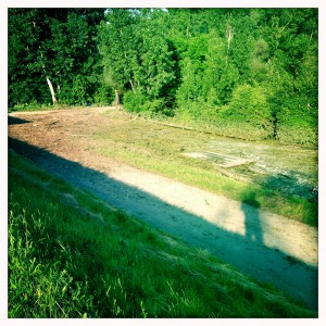 Hochwasser auf dem Biedensand in Lampertheim. Aufgenommen mit der Hipstamatic am 07.06.2013